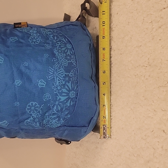 Foldable backpack - Picture 3 of 6